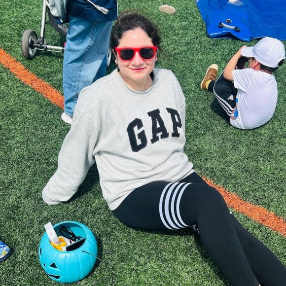 Meet your Posher, Maria mercedes - Picture 1 of 1